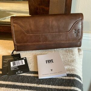 NWT Frye Leather Melissa Trifold Continental Snap Wallet Dark Brown $158